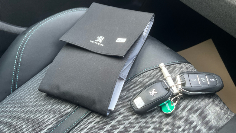 Peugeot 3008 1.5 BlueHDi Allure Premium 5dr Diesel Estate